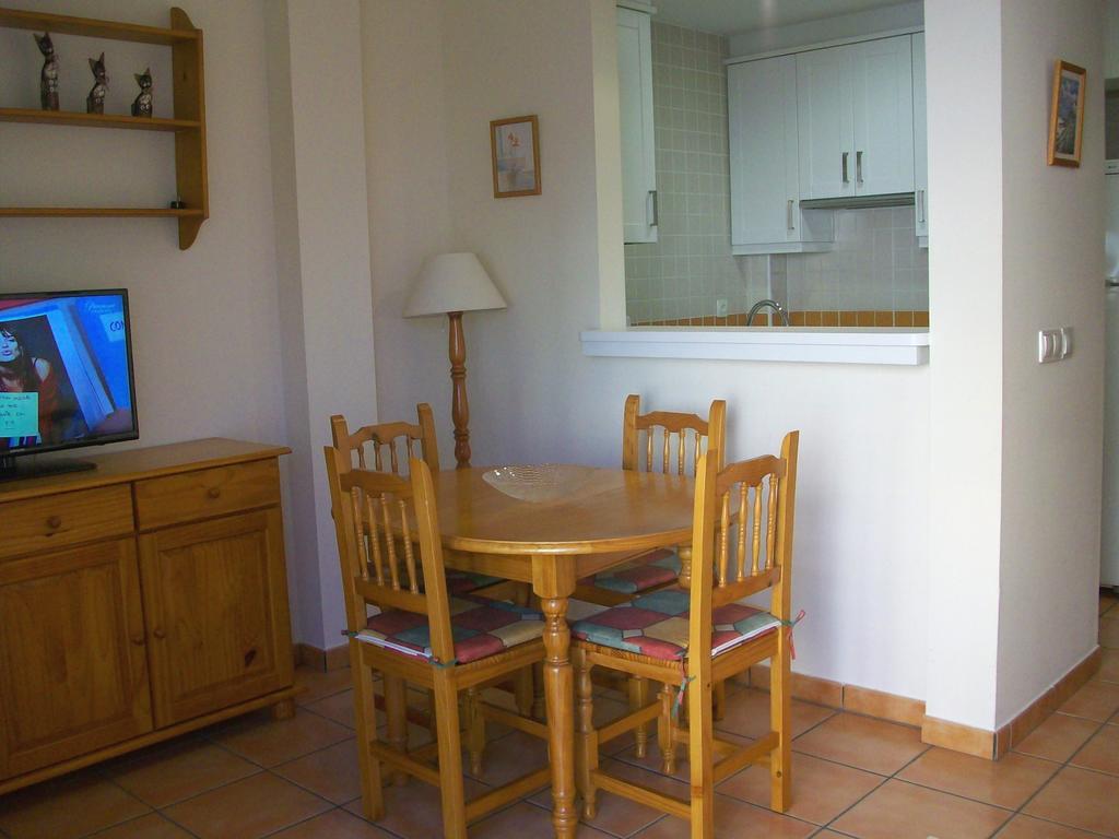 Apartamentos Par Tres - Oliva Nova Rom bilde